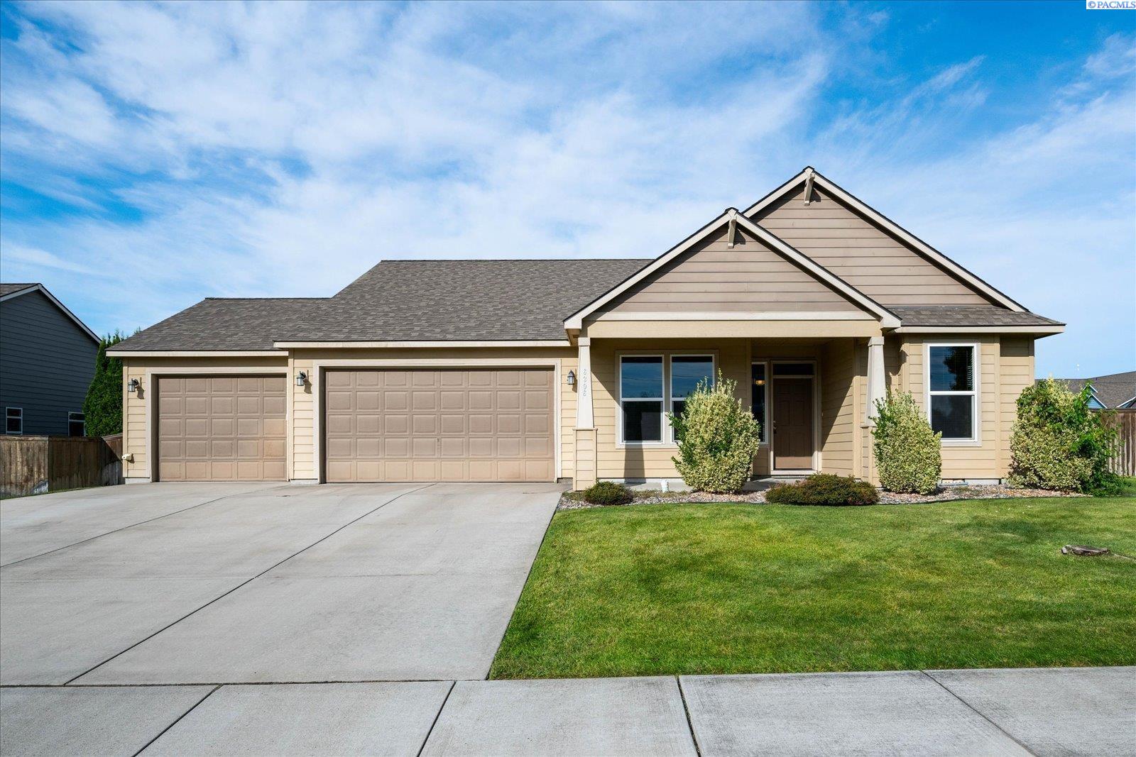6306 Coventry Ln, Pasco, WA 99301