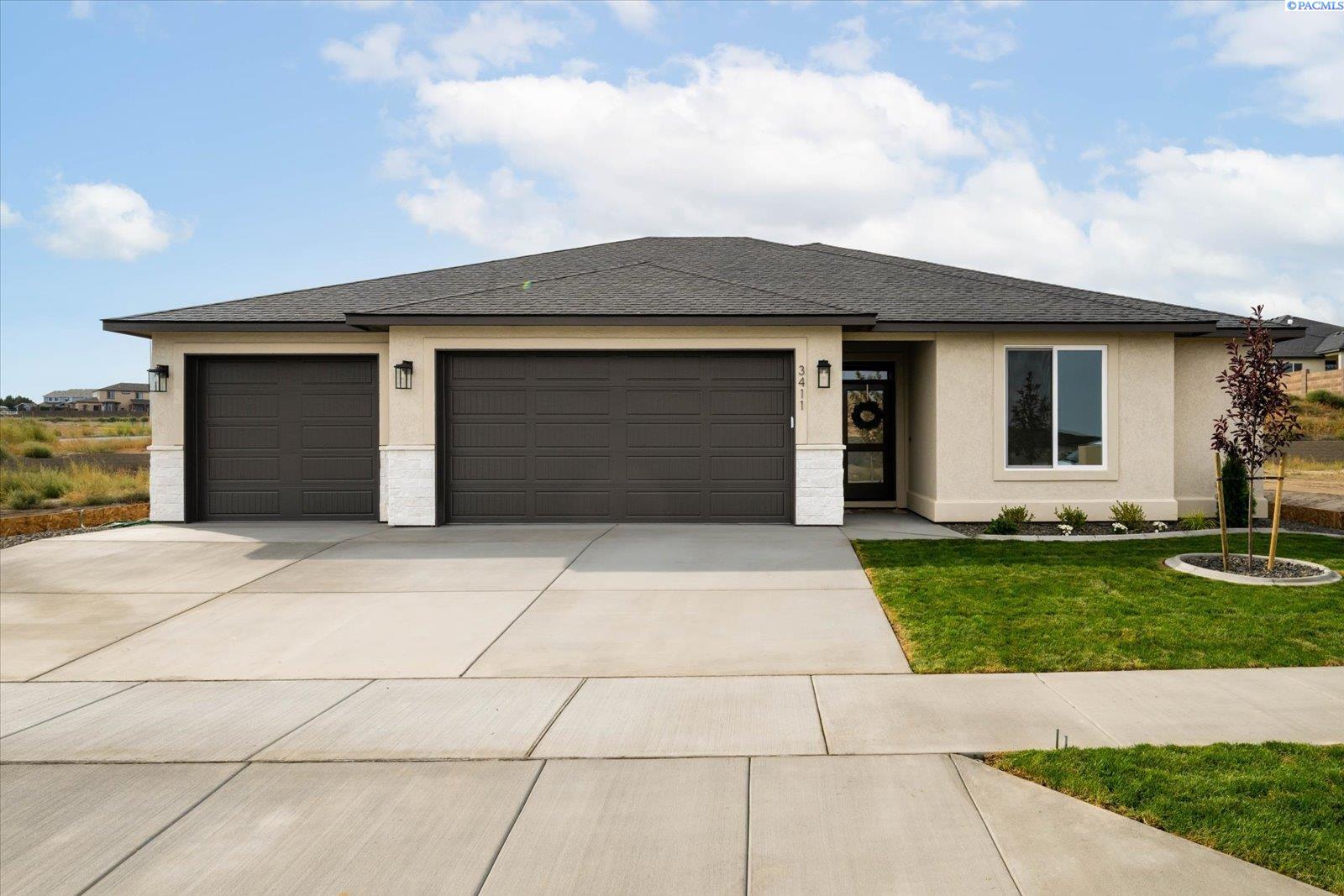 3411 Nuthatch St, Richland, WA 99352