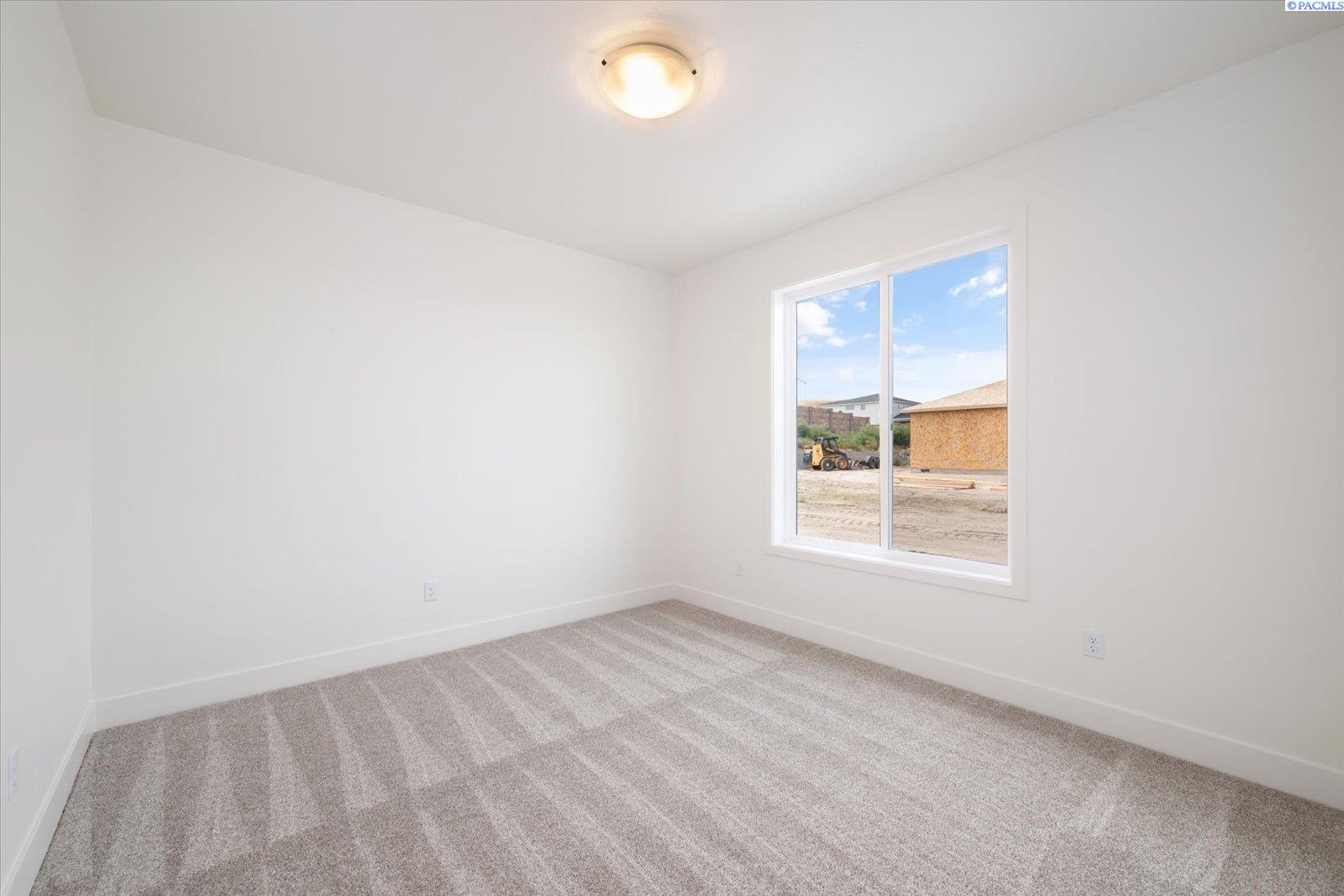 3411 Nuthatch St, Richland, WA 99352