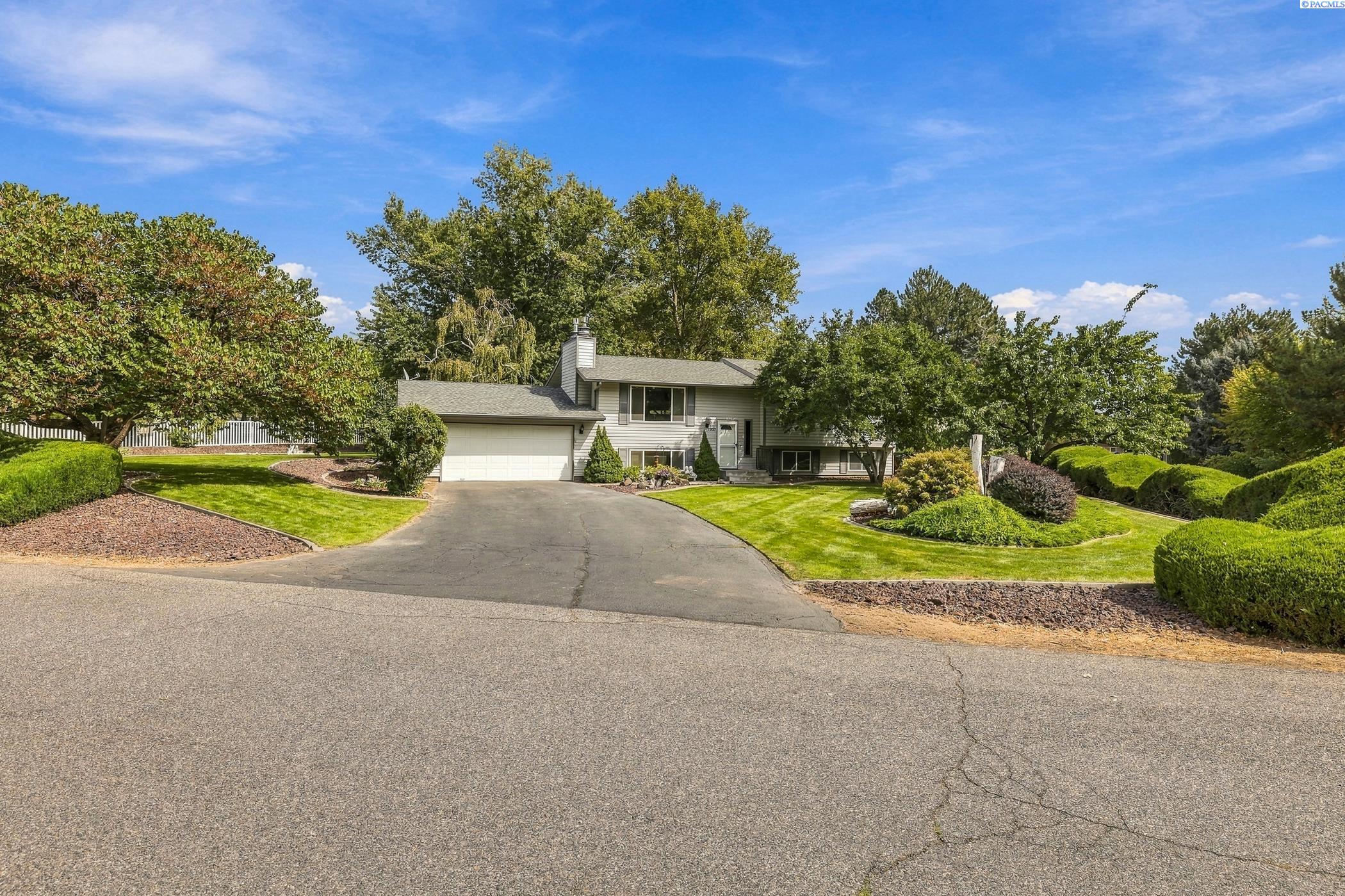 1207 S Delaware St, Kennewick, WA 99338