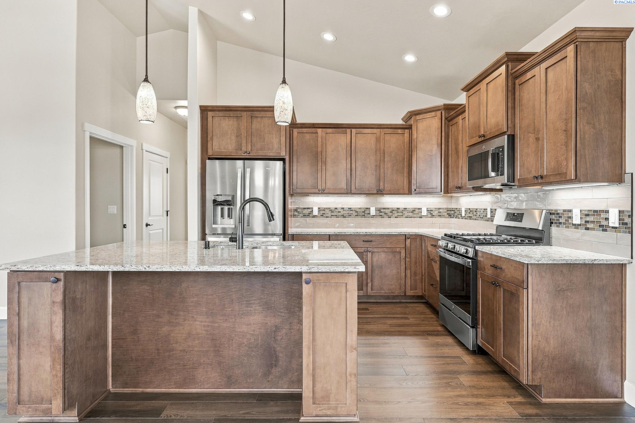 Photo 4 of Single family home for sale at 3742 S Van Buren Pl, Kennewick, WA 99338 | MLS# 296375 | Listing updated on 2026-09-15