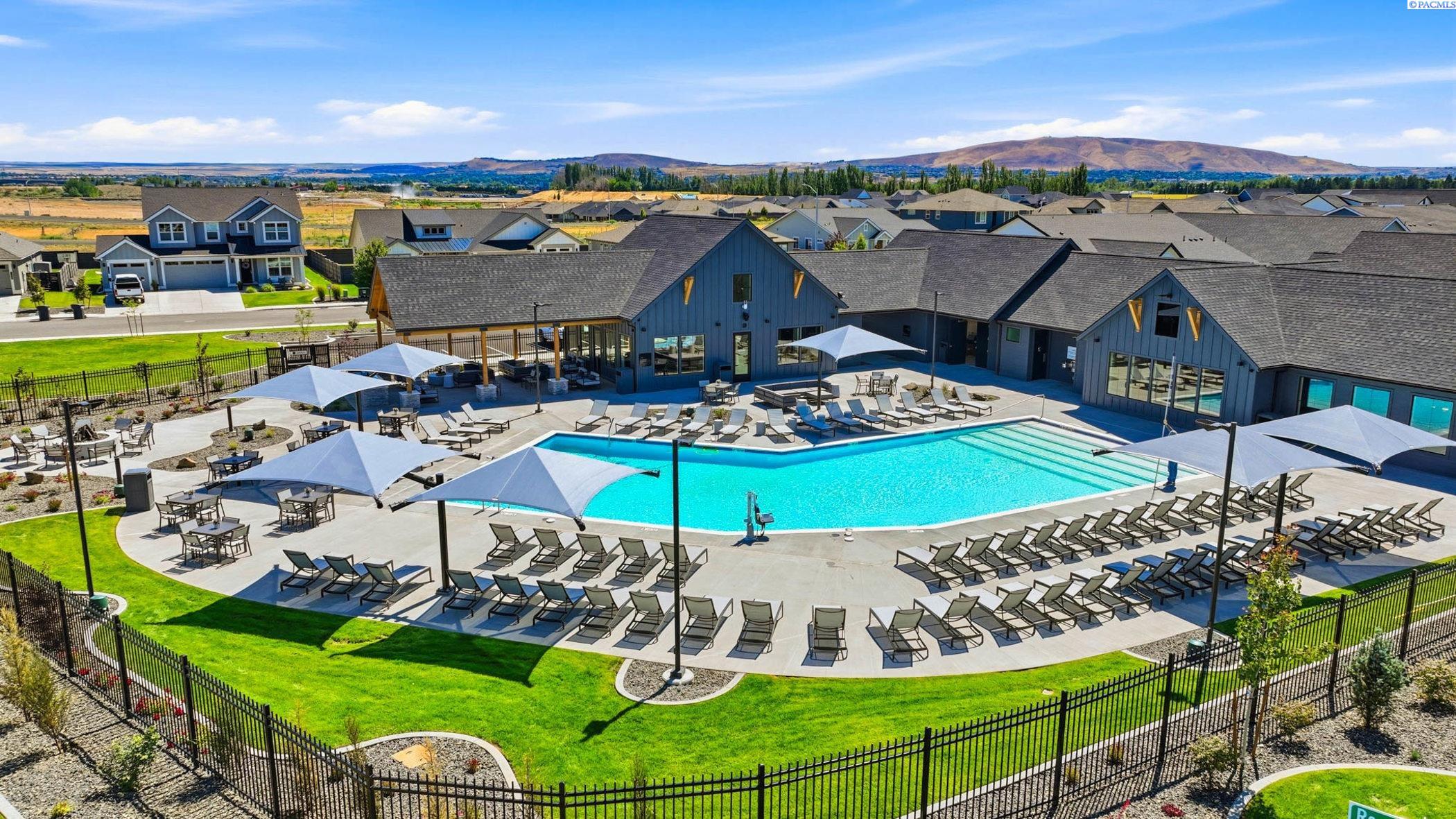 12102 Buckingham Dr, Pasco, WA 99301