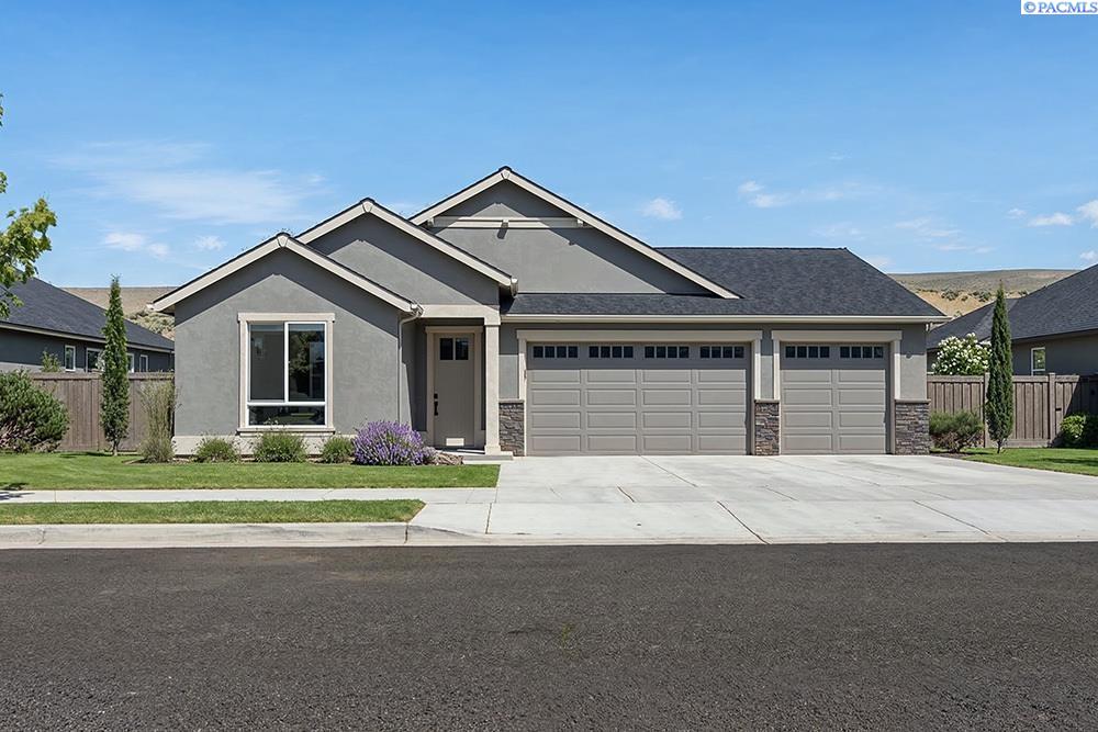 6005 Rd 119, Pasco, WA 99301