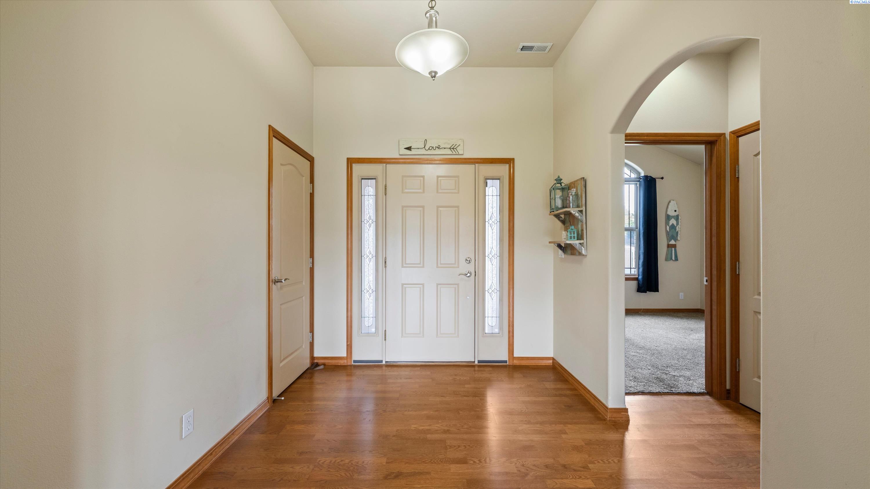 Photo 3 of Condo for sale at 3710 W Cyn Lakes Dr, Kennewick, WA 99337 | MLS# 296400 | Listing updated on 2026-09-15