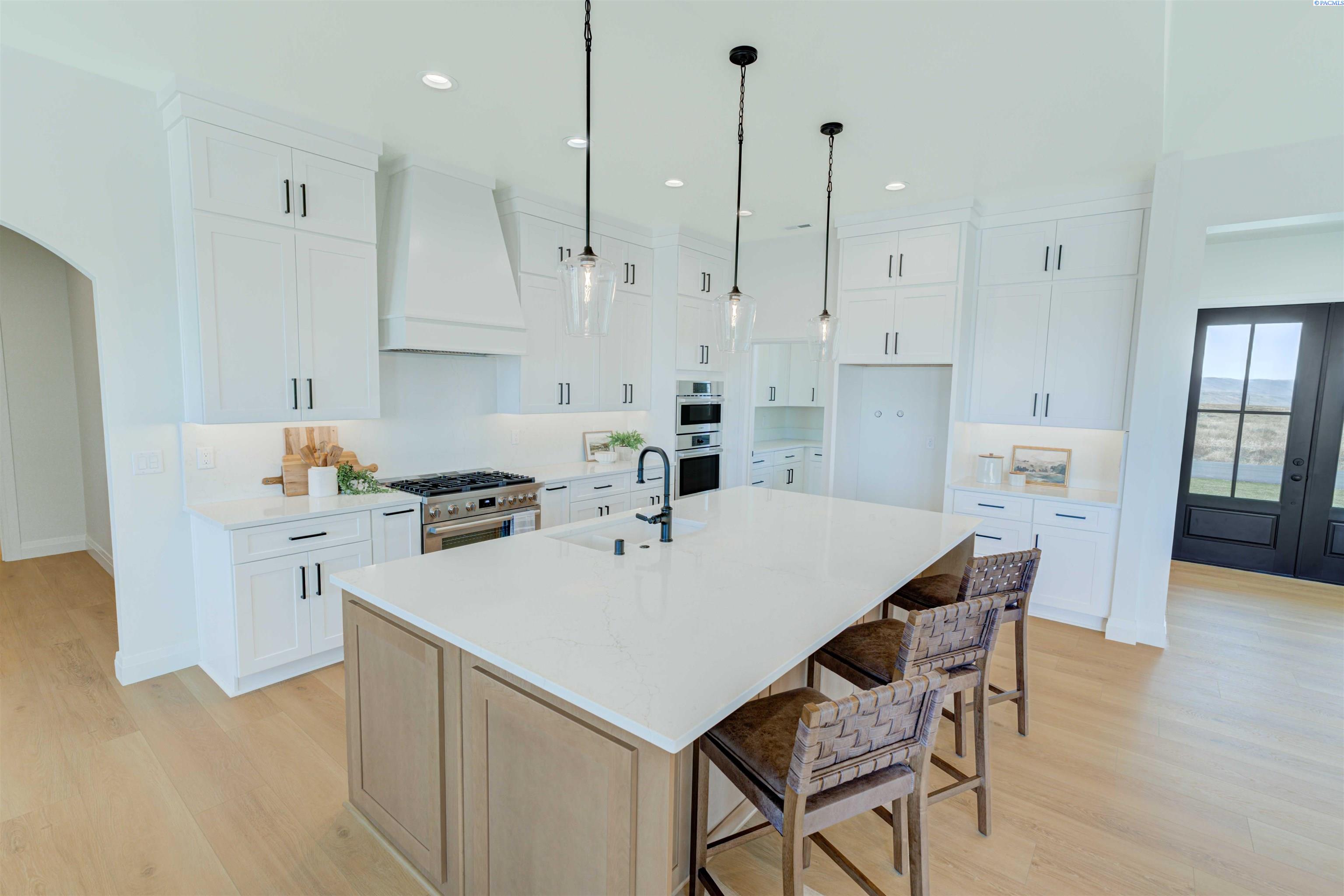 Photo 1 of Single family home for sale at 7403 Haystack St, Kennewick, WA 99338 | MLS# 296402 | Listing updated on 2026-09-16