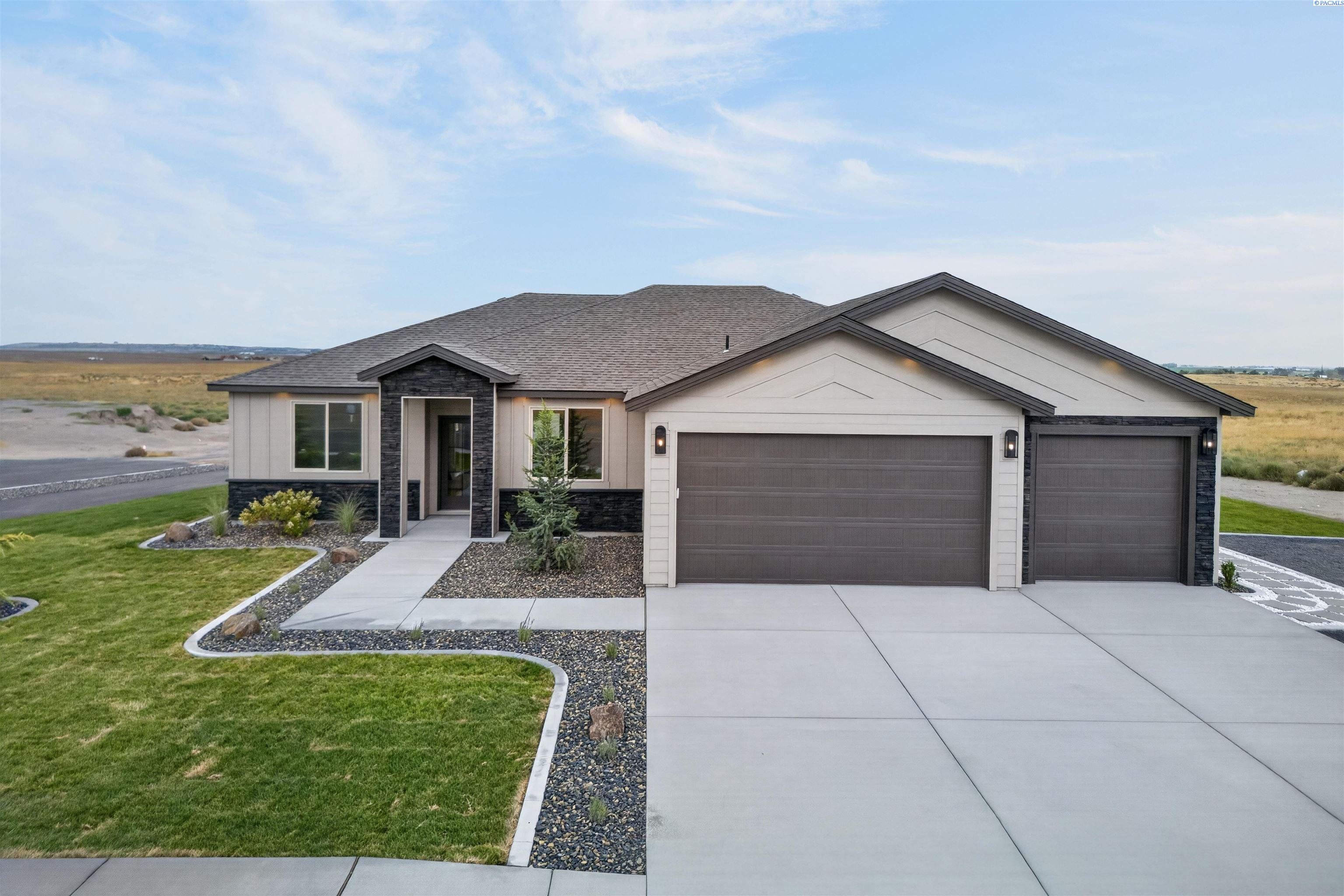 5519 Redtail Dr, Pasco, WA 99301