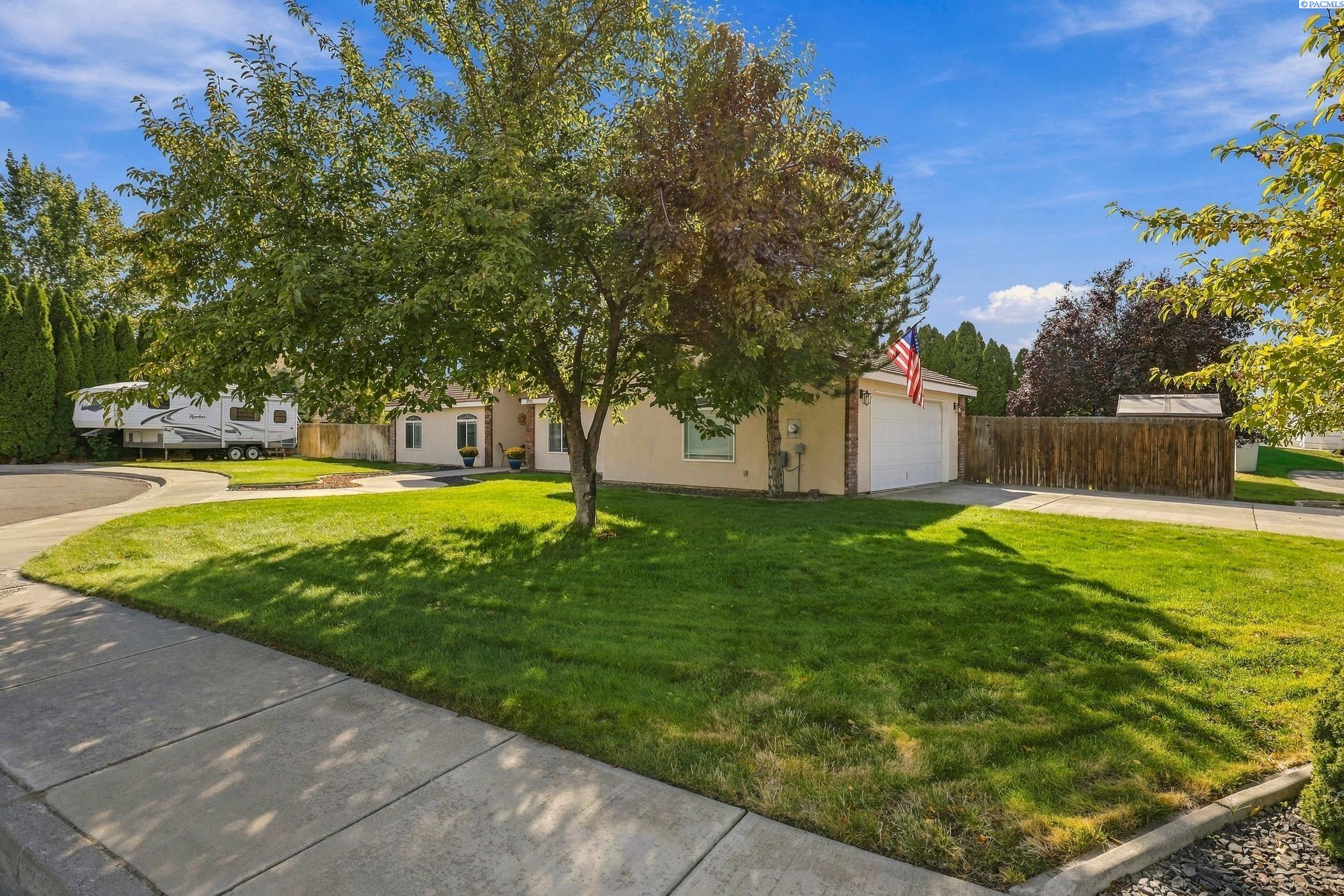 2501 Papyrus Ct, West Richland, WA 99353