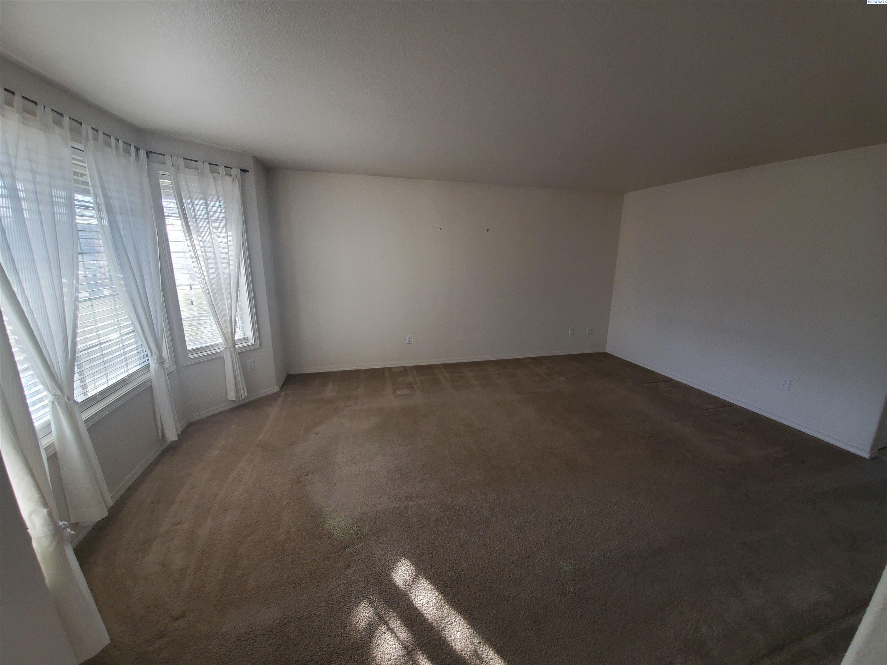 7707 Vendovi Ct, Pasco, WA 99301