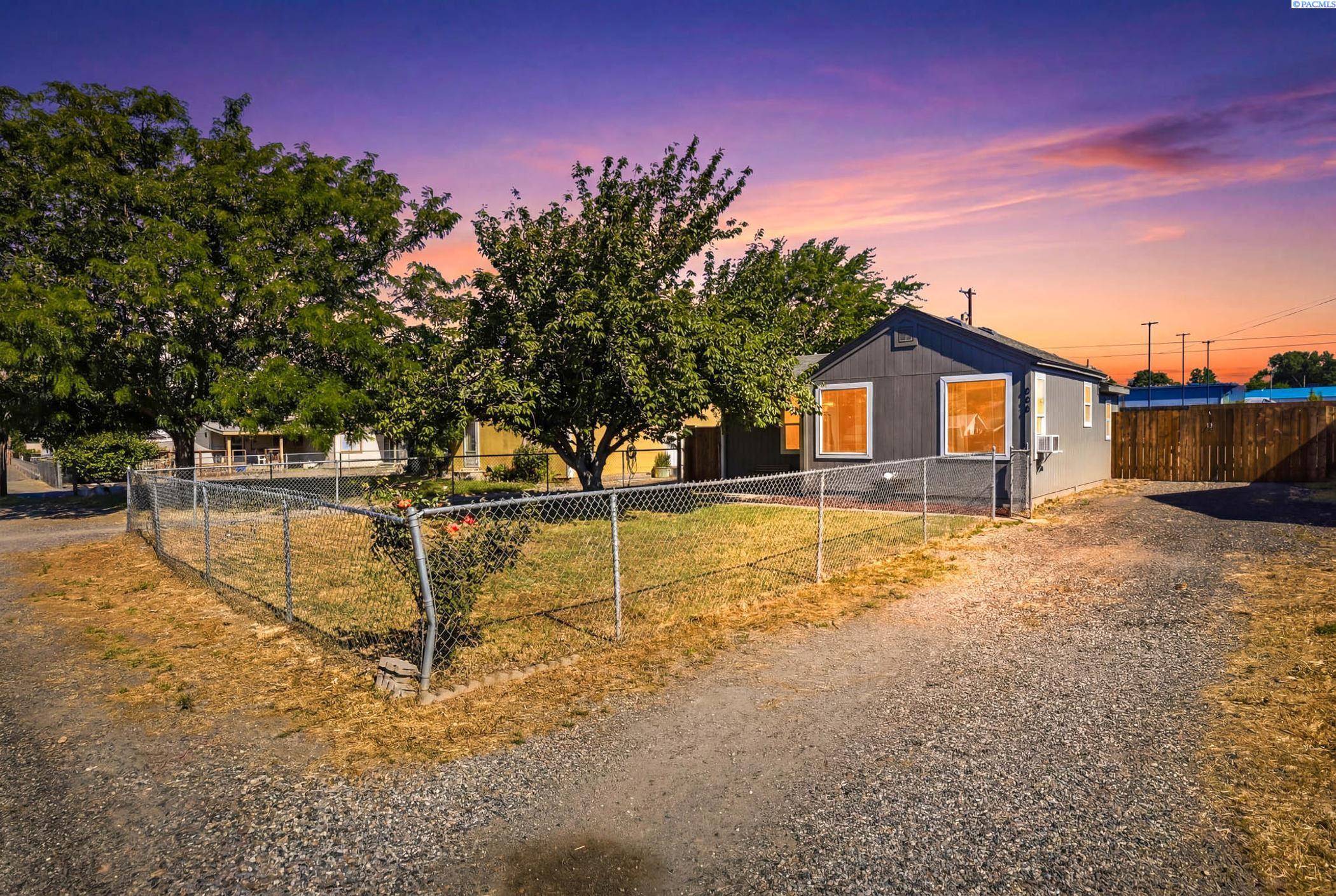 908 Chris Ave, Benton City, WA 99320