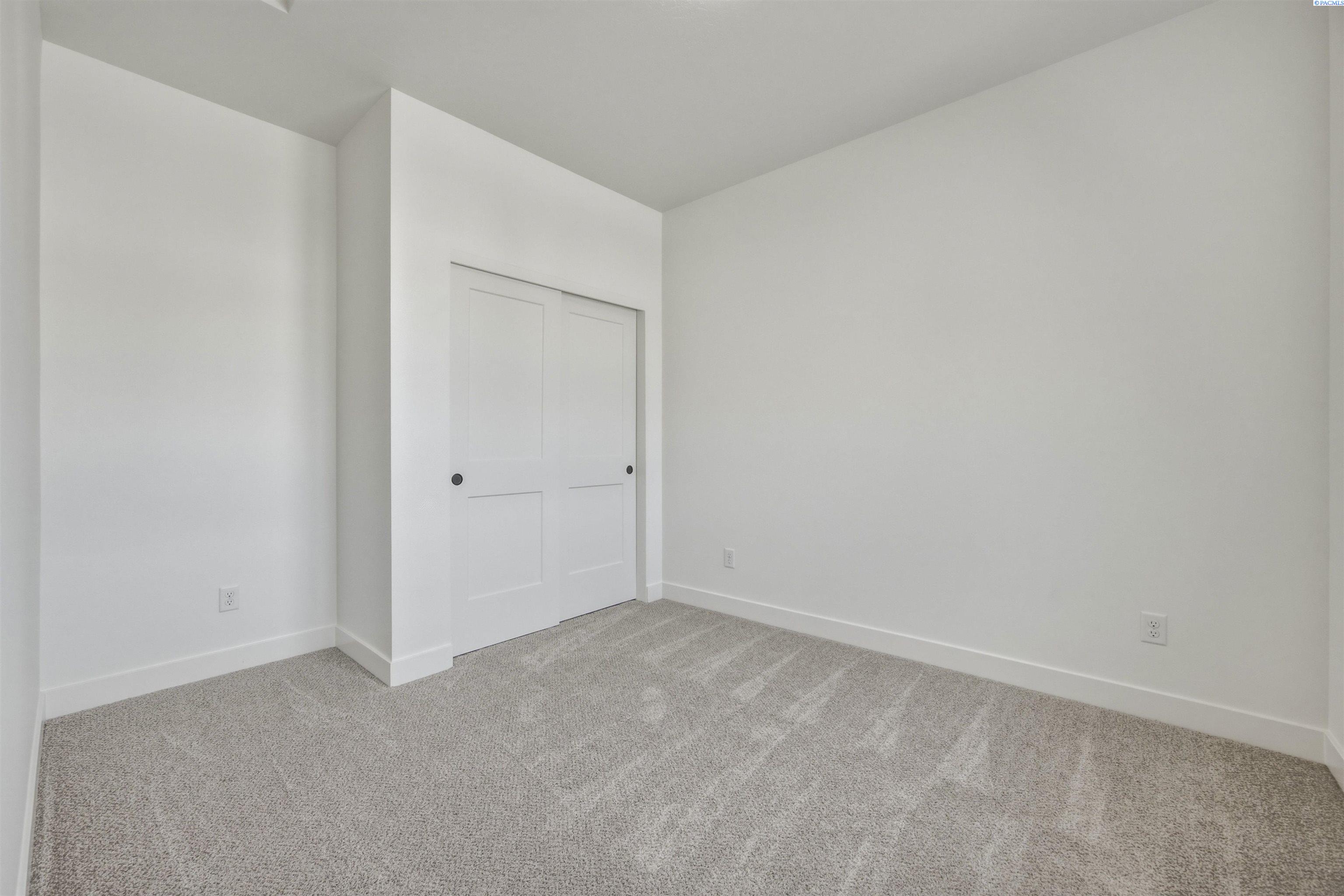 4413 Conifer St, West Richland, WA 99353