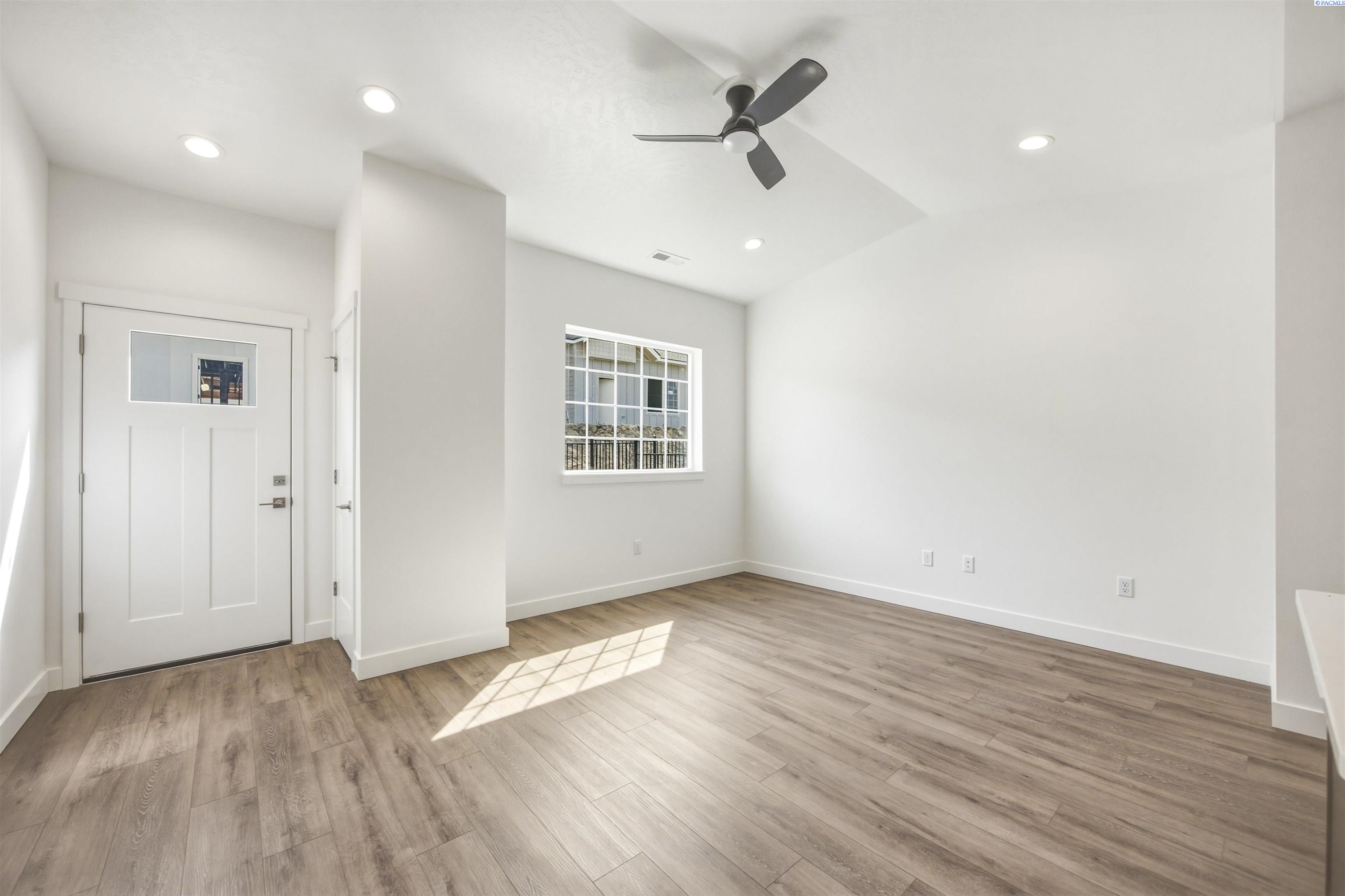 4437 Conifer St, West Richland, WA 99353