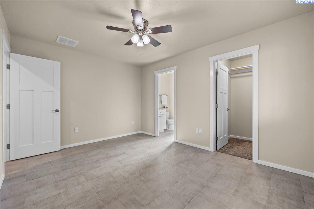 Photo 4 of Single family home for sale at 729 E 14th Avenue, Kennewick, WA 99337 | MLS# 296489 | Listing updated on 2026-09-17
