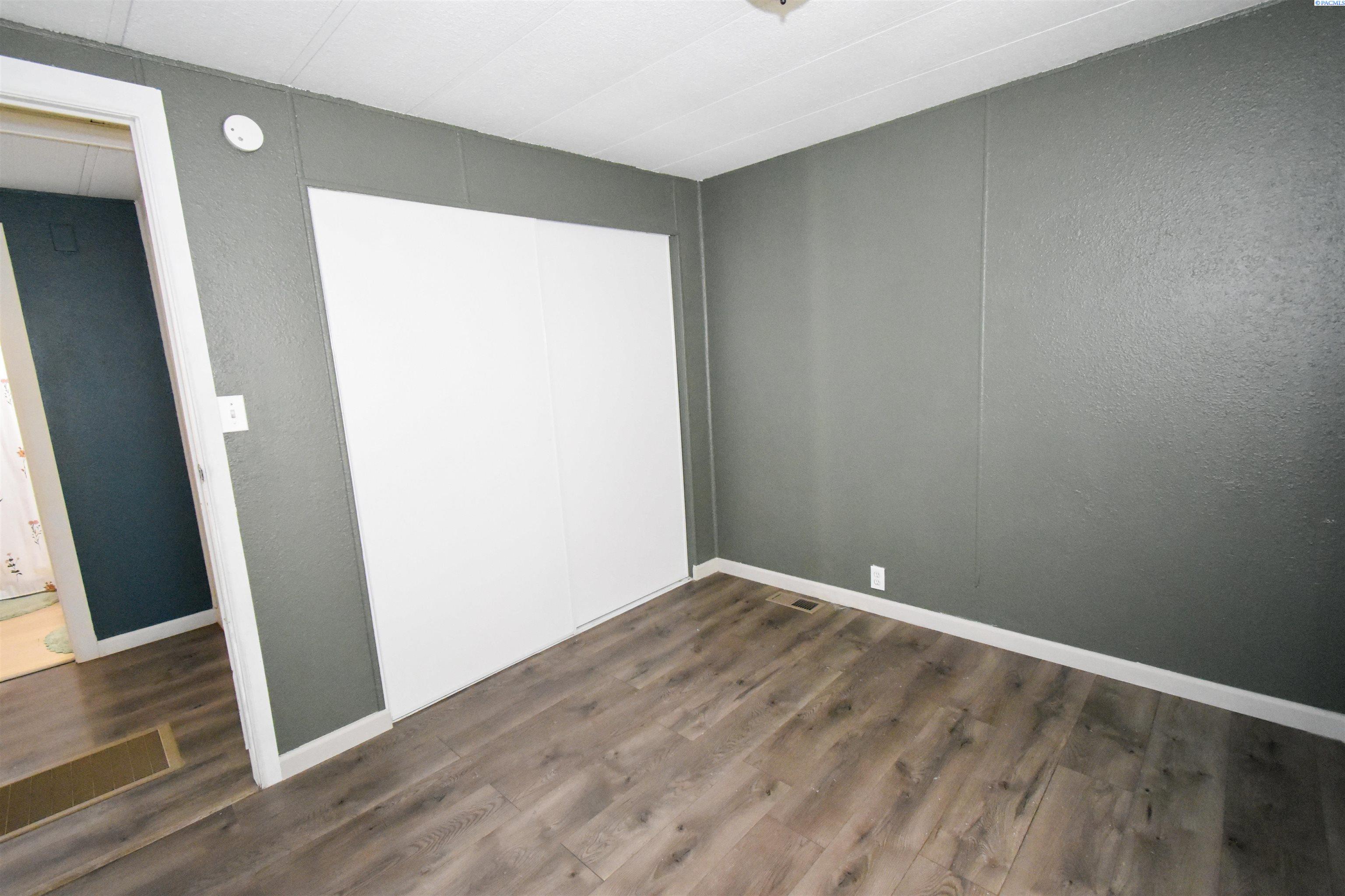 Photo 4 of Manufactured home for sale at 4511 West 9th Ave, Kennewick, WA 99336 | MLS# 296494 | Listing updated on 2026-09-17