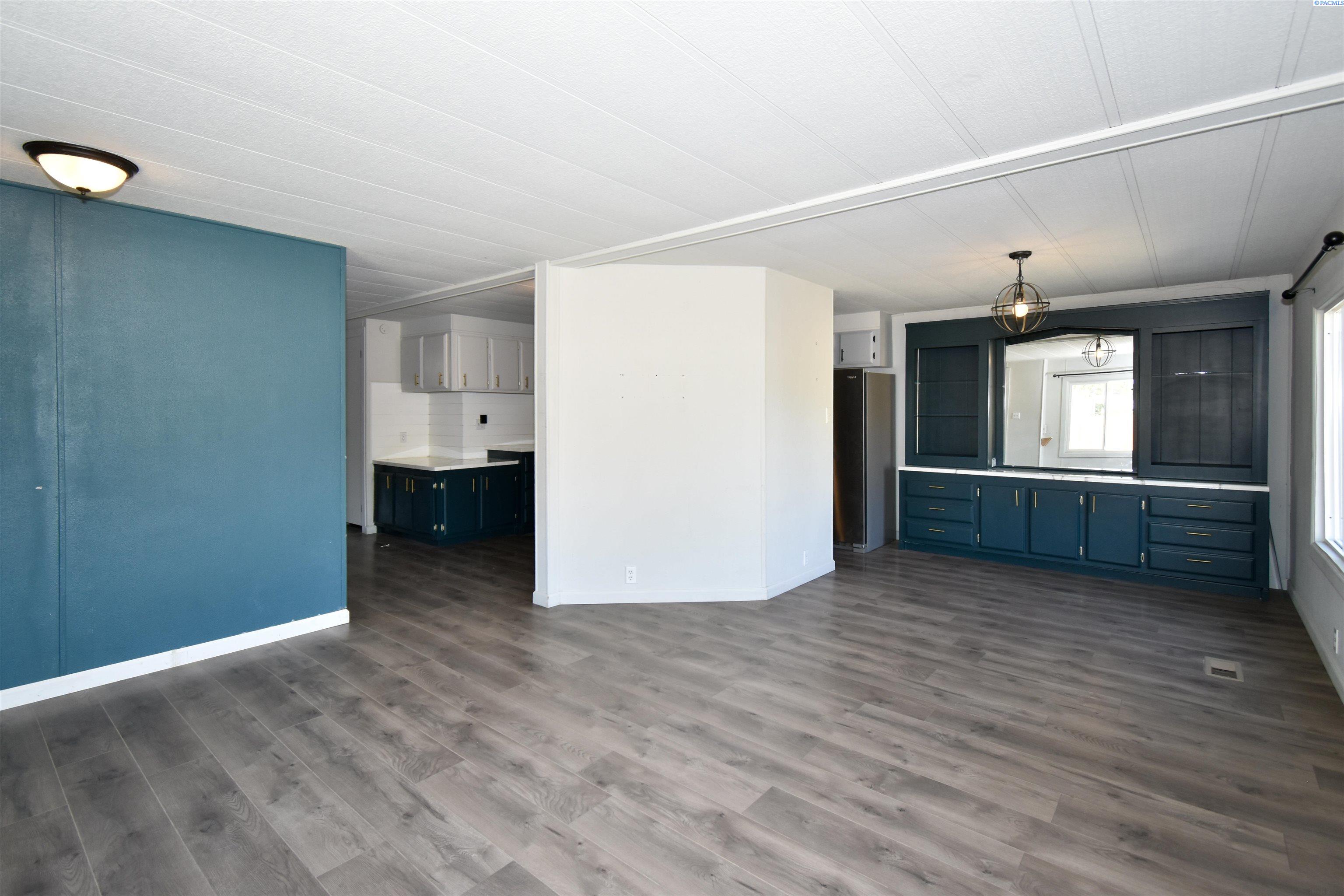 4511 W 9th Ave, Kennewick, WA 99336