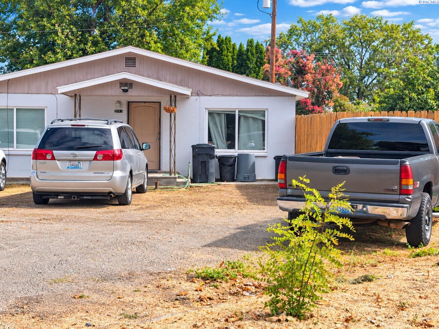 2013 Road 33, Pasco, WA 99301