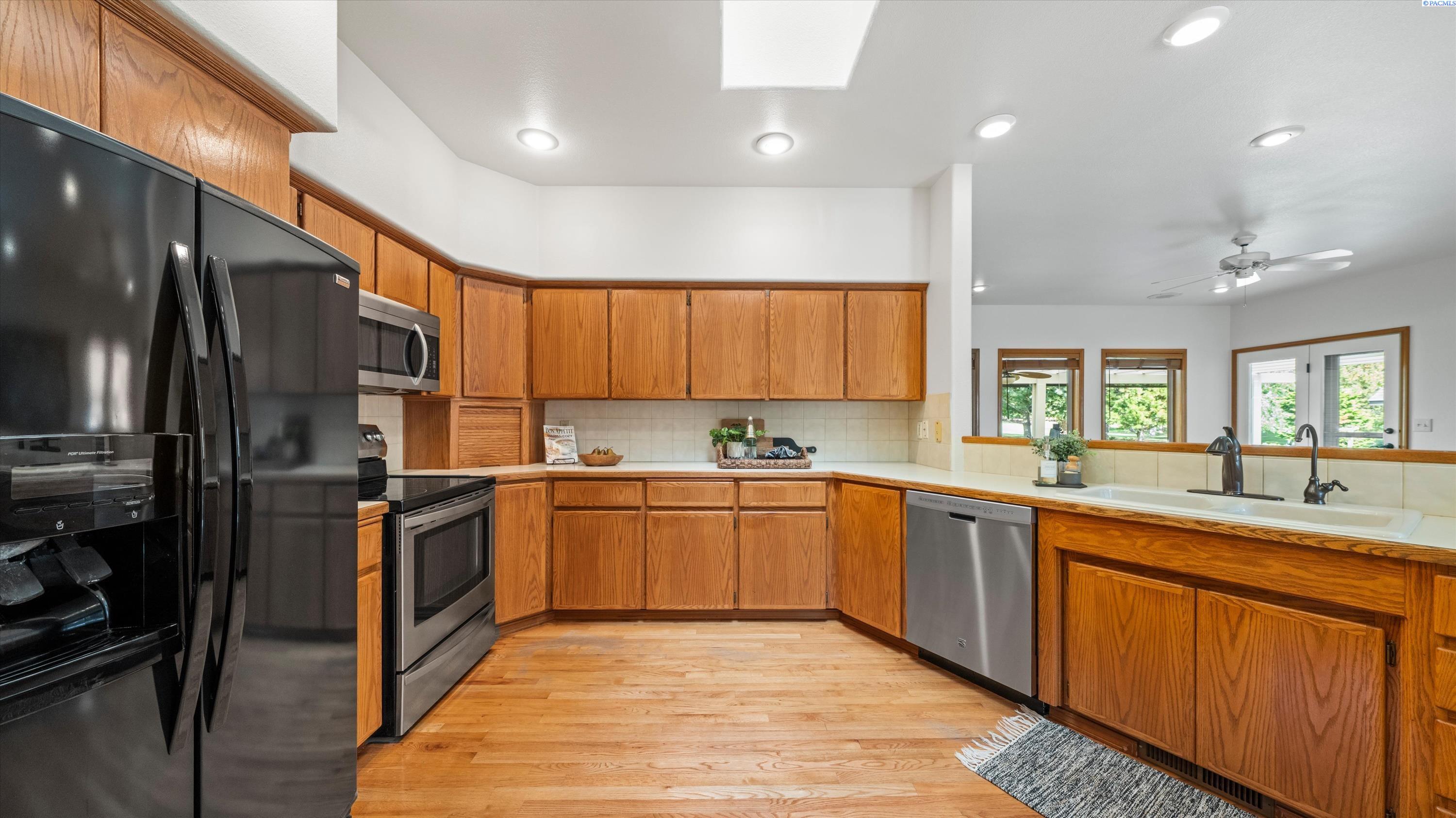 Photo 2 of Single family home for sale at 3200 S Johnson Pl, Kennewick, WA 99337 | MLS# 296510 | Listing updated on 2026-09-18