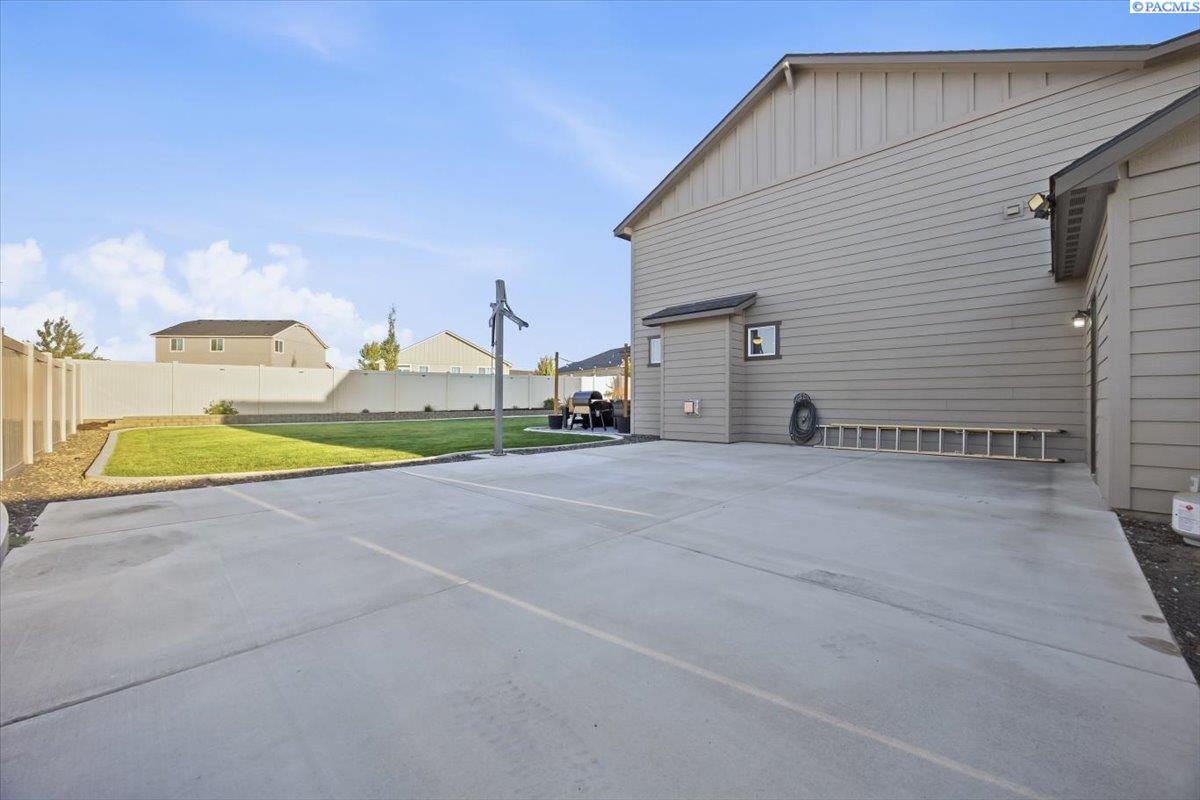 3813 Road 80, Pasco, WA 99301