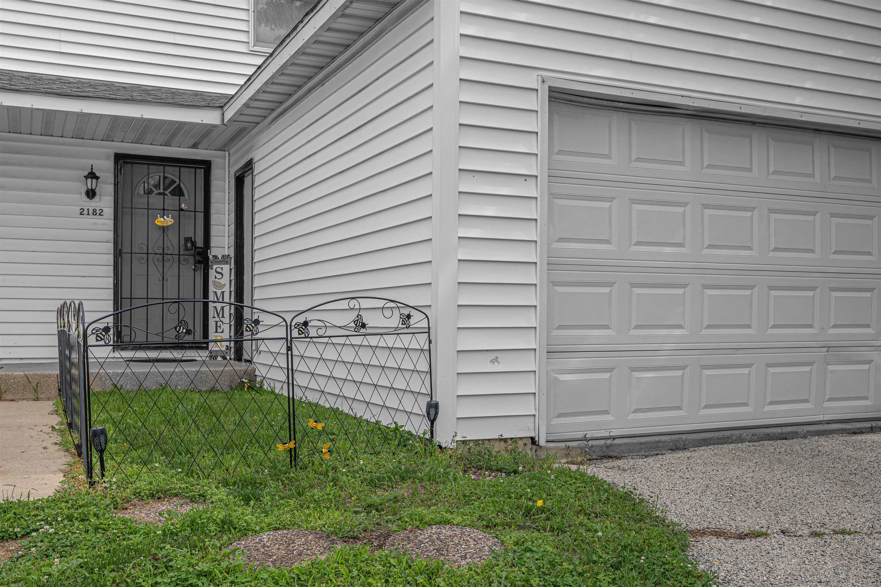 2182 Reed
