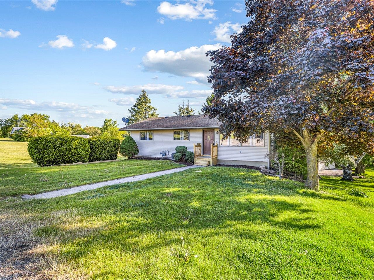 1659 Larchmont