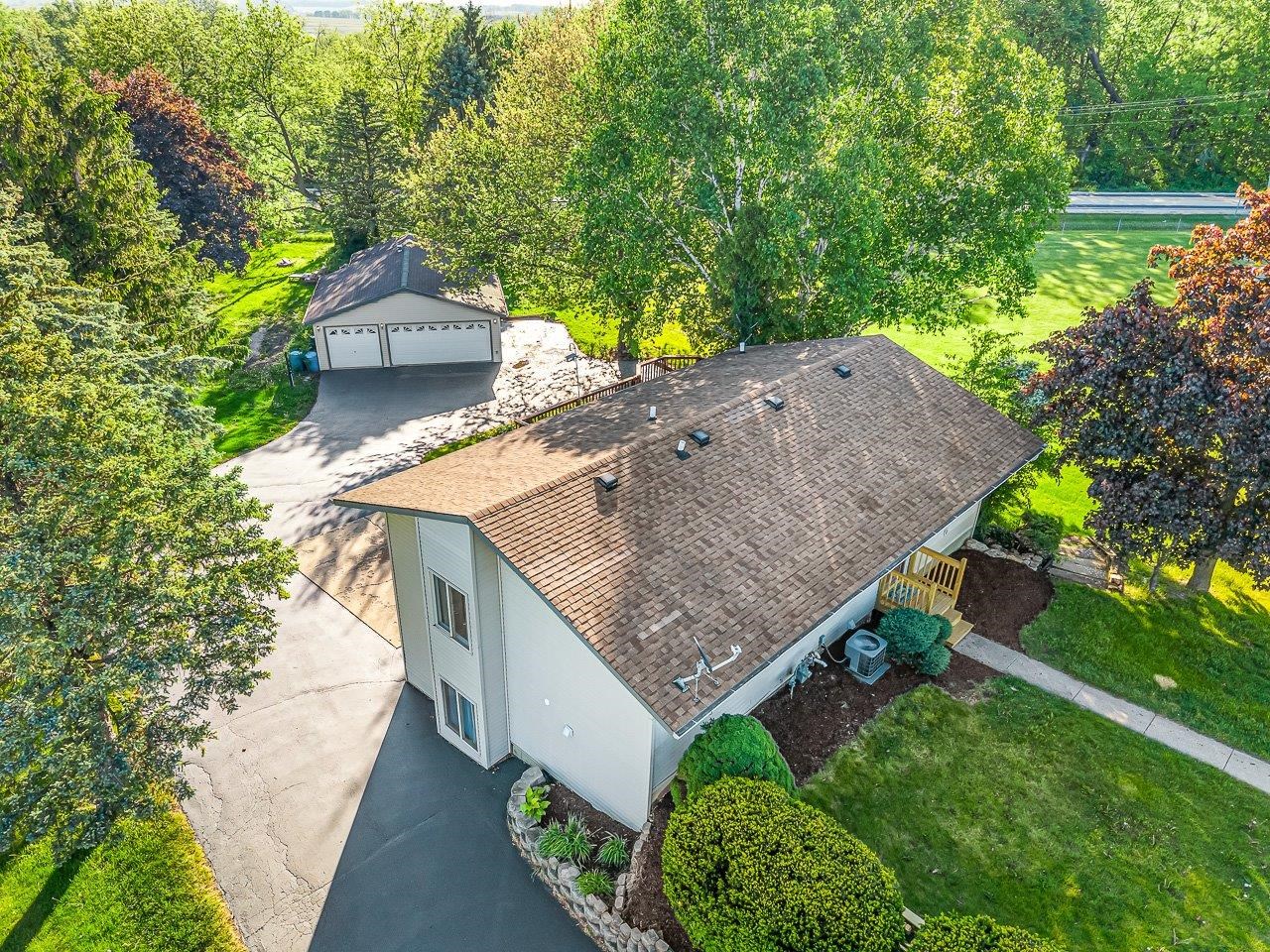1659 Larchmont