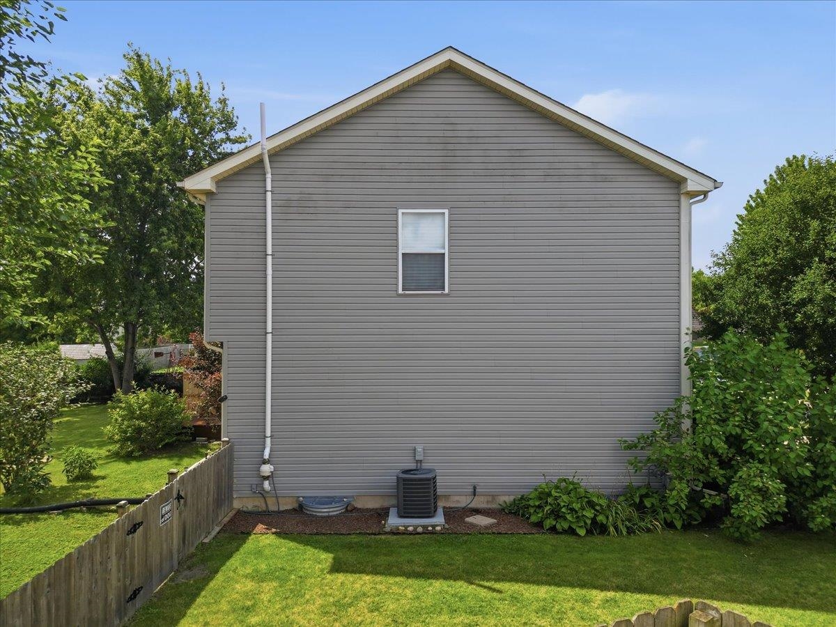3464 Basswood