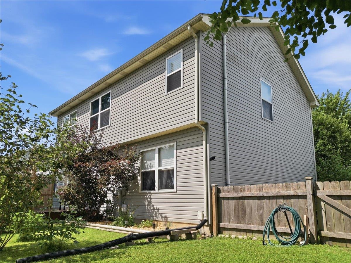 3464 Basswood