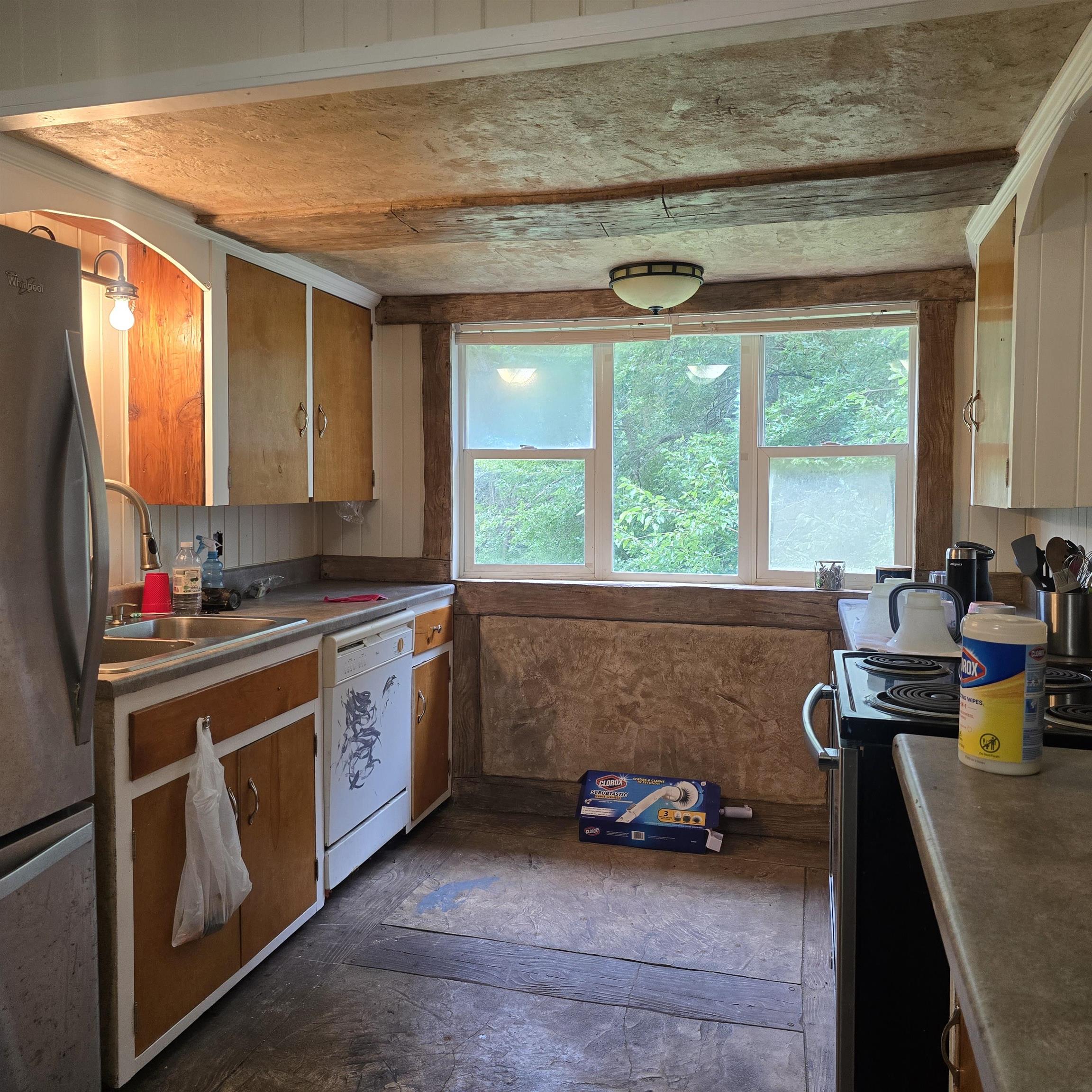 12096 Saunders
