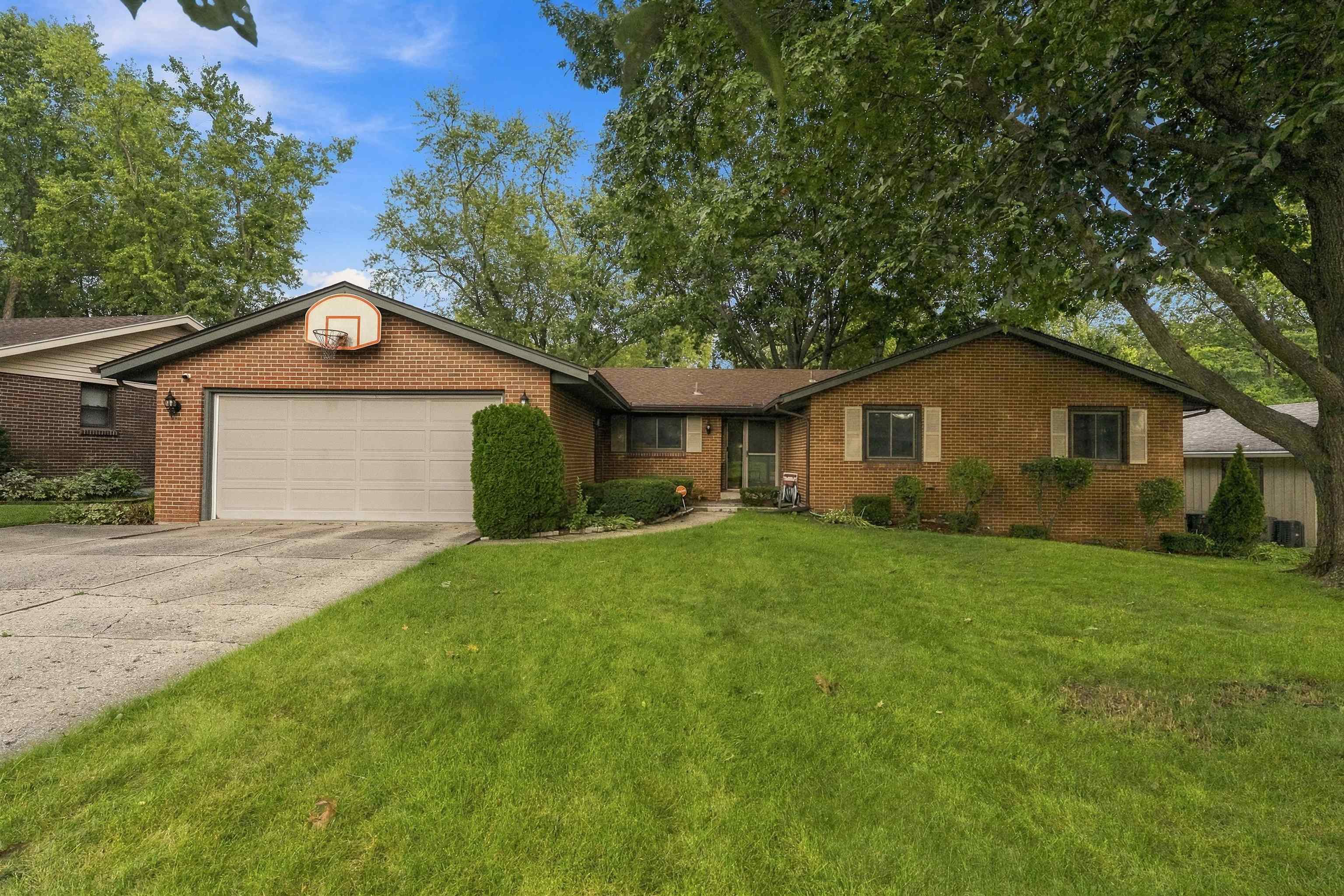 3351 Conover