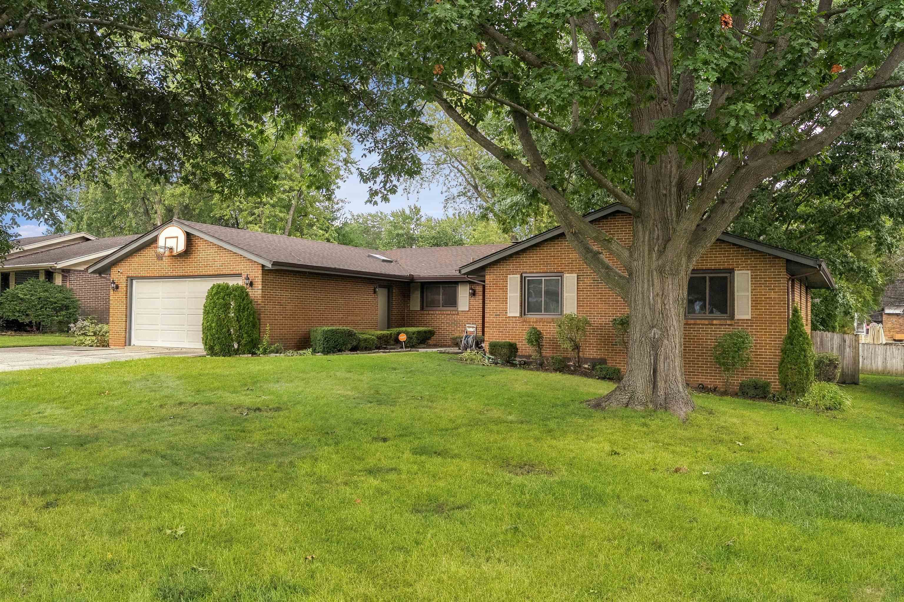 3351 Conover