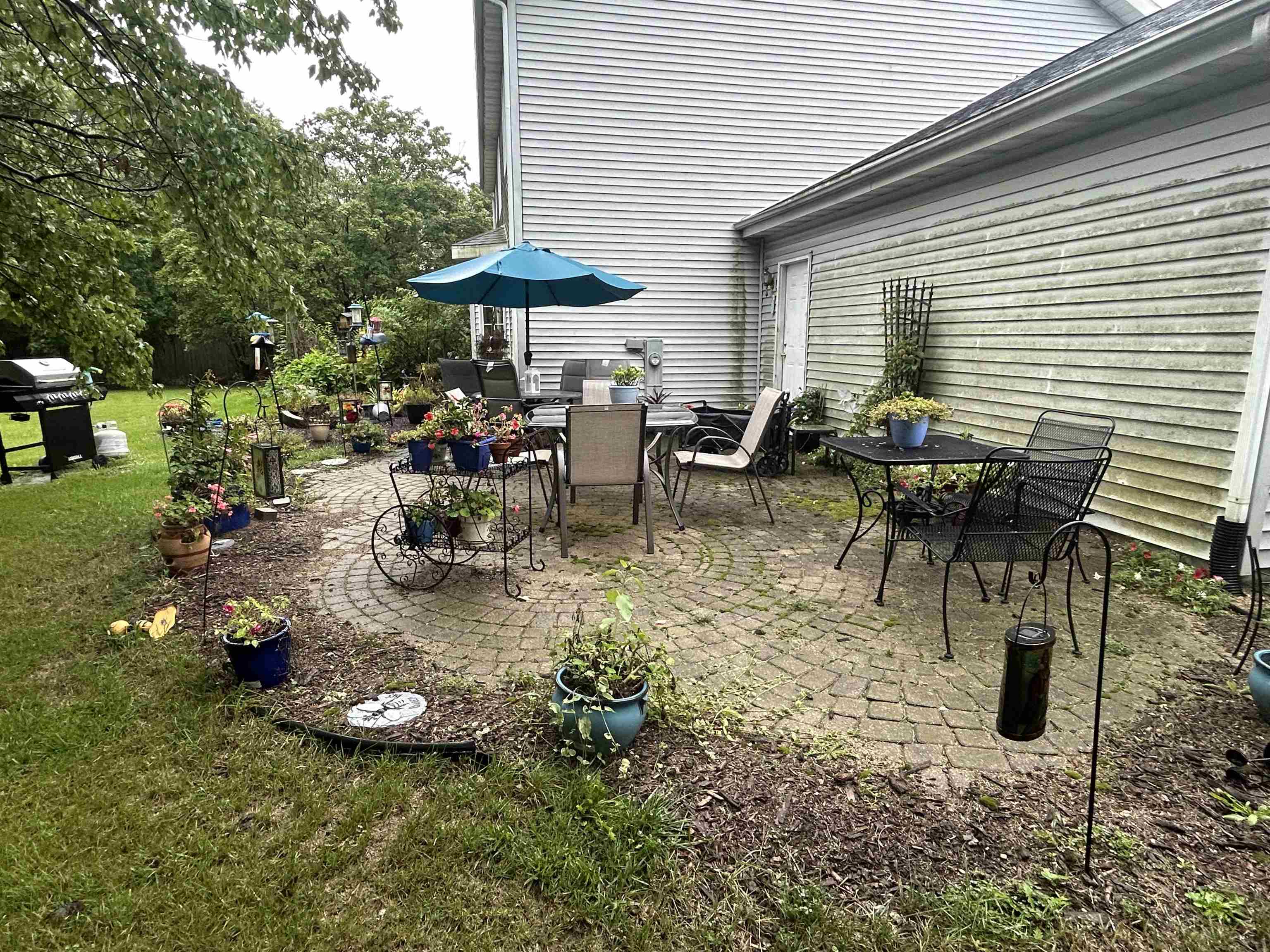 123 Strawbridge