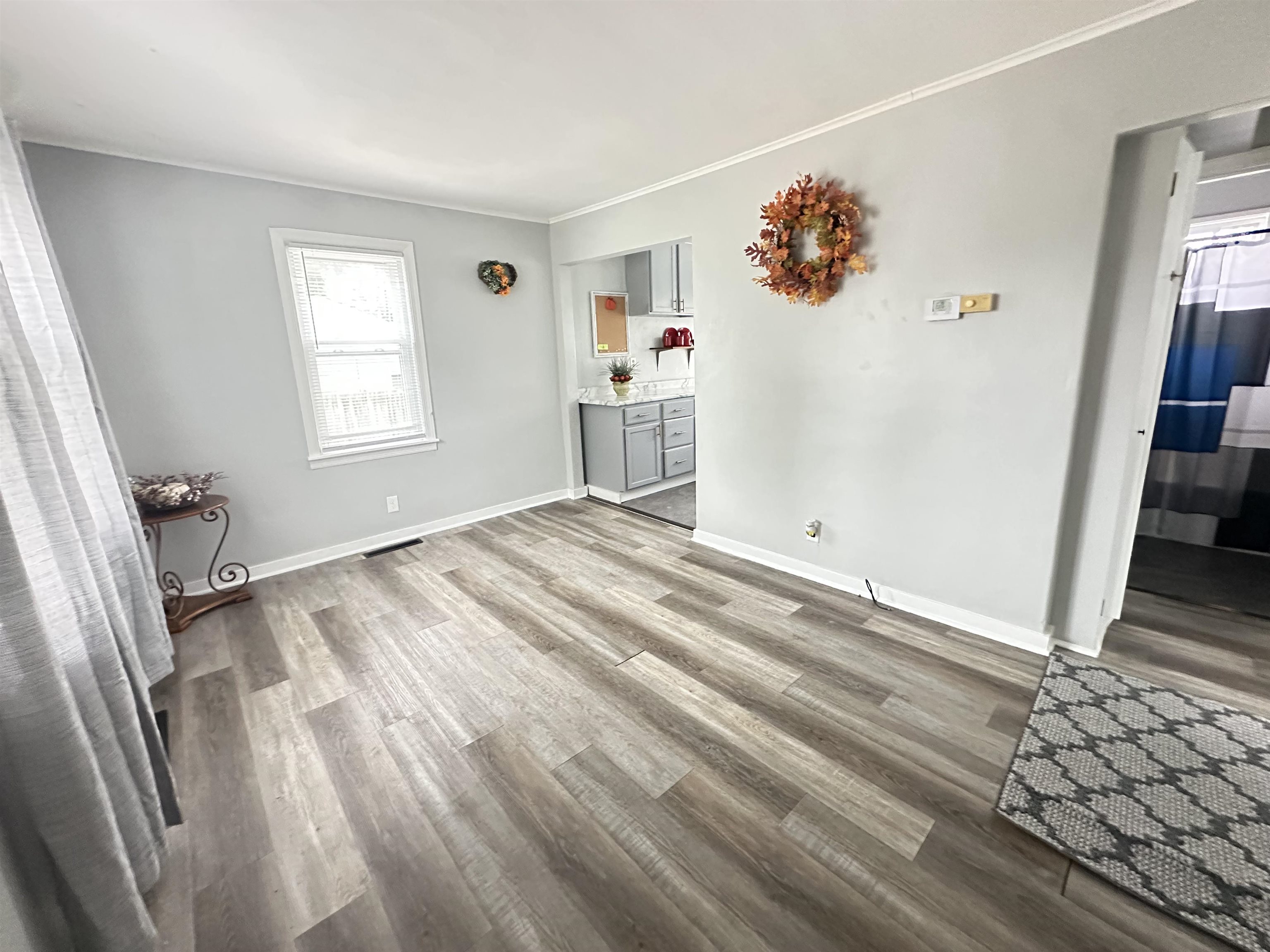 136 Huron Rd