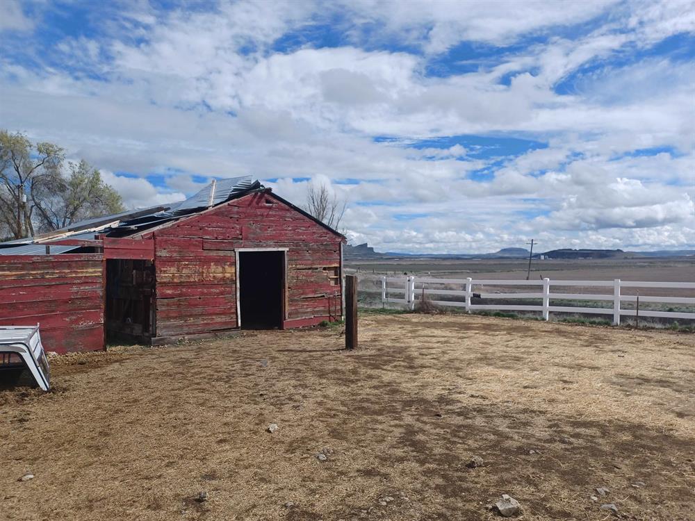 10849 County Road 120, Tulelake