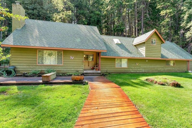 1224 Timber Hills Rd., Mt Shasta