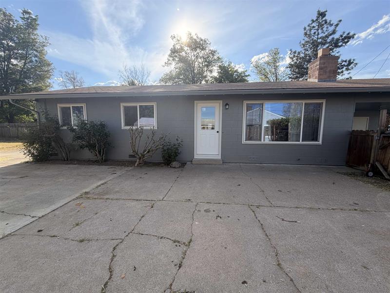 727 Butte Street, Yreka