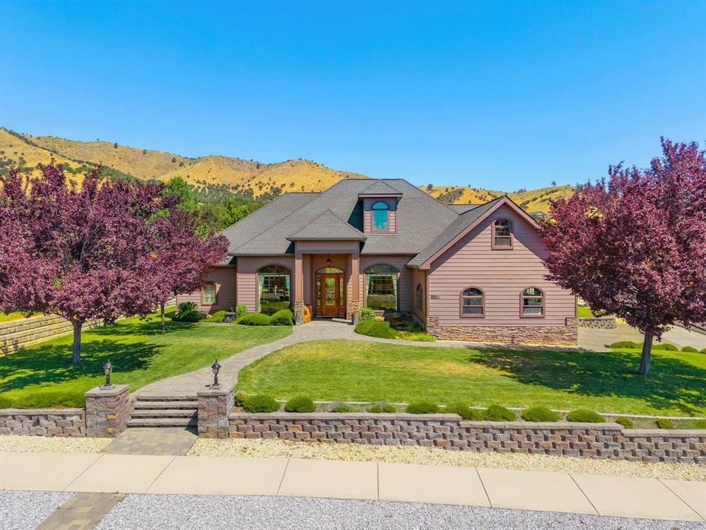 1127 Discovery Street, Yreka