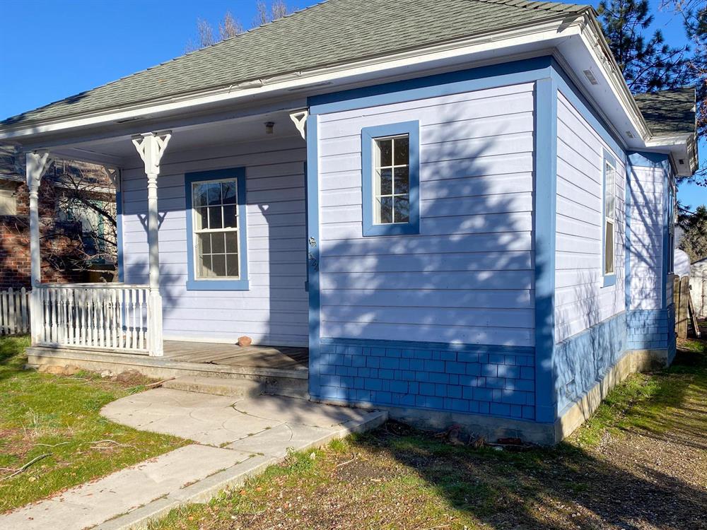 324 W Blake St., Yreka