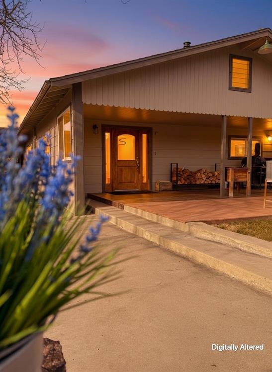 10209 Hwy A-12, Montague