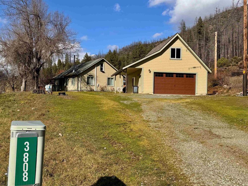 3808 Indian Creek Road, Happy Camp