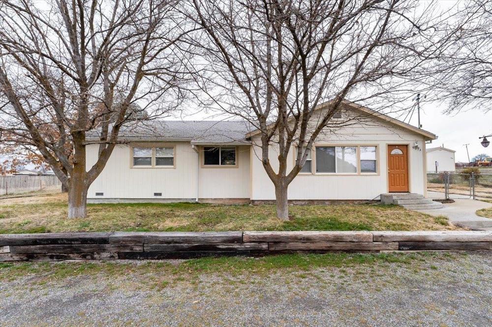907-909 Ball Mountain Little Shasta Rd, Montague