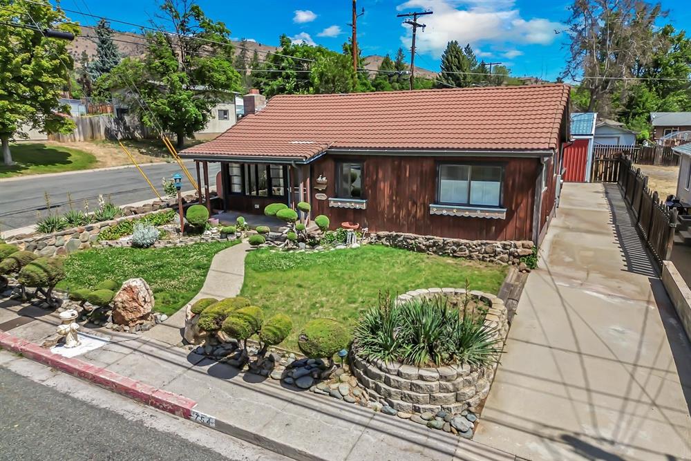 754 Yama St., Yreka