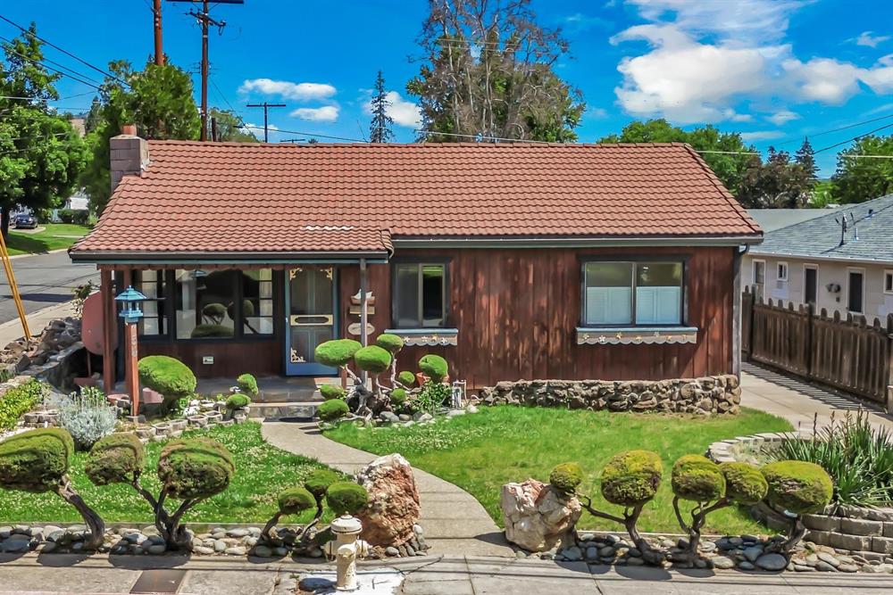 754 Yama St., Yreka