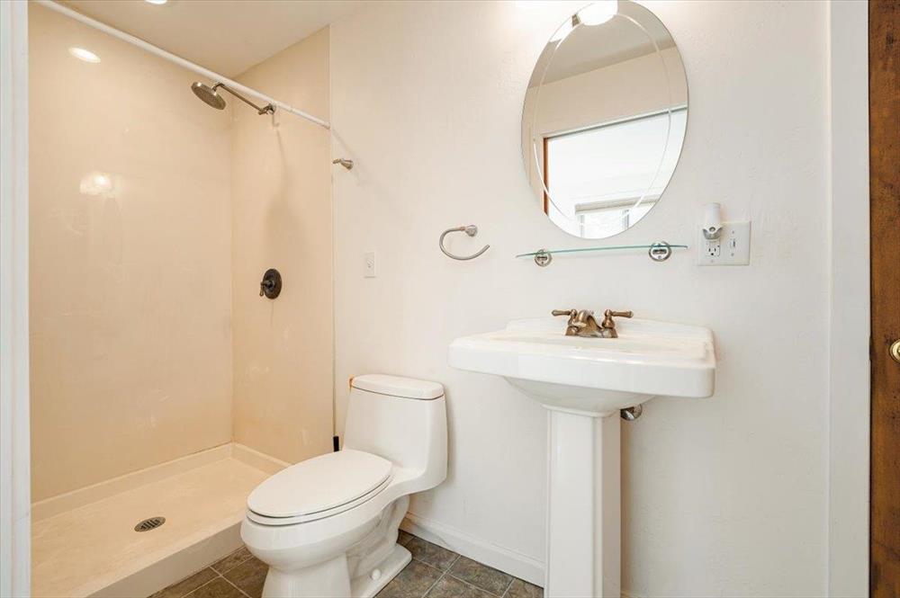 1825 Eddy Circle, Mt Shasta