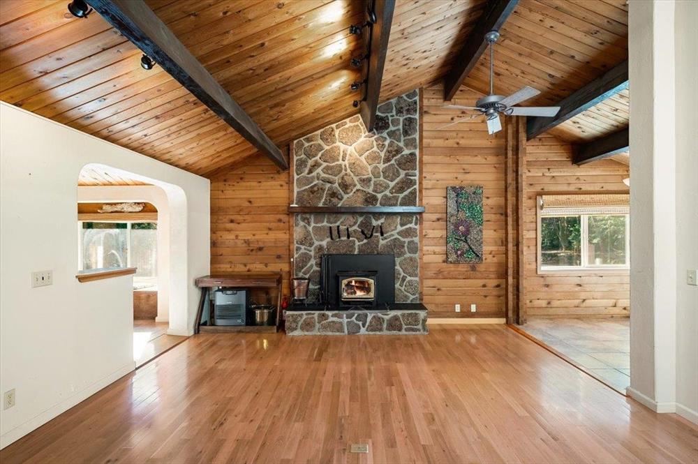 1825 Eddy Circle, Mt Shasta