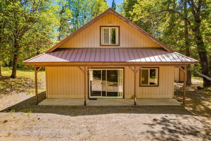 4838 Hotlum Drive, McCloud