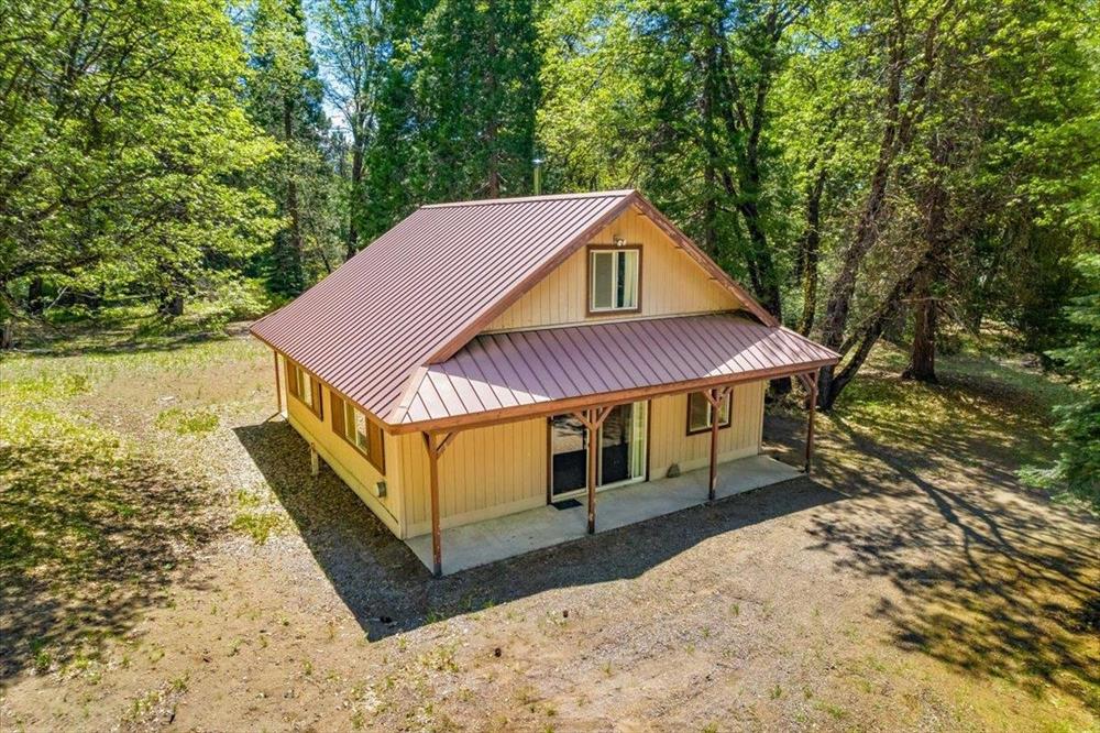 4838 Hotlum Drive, McCloud