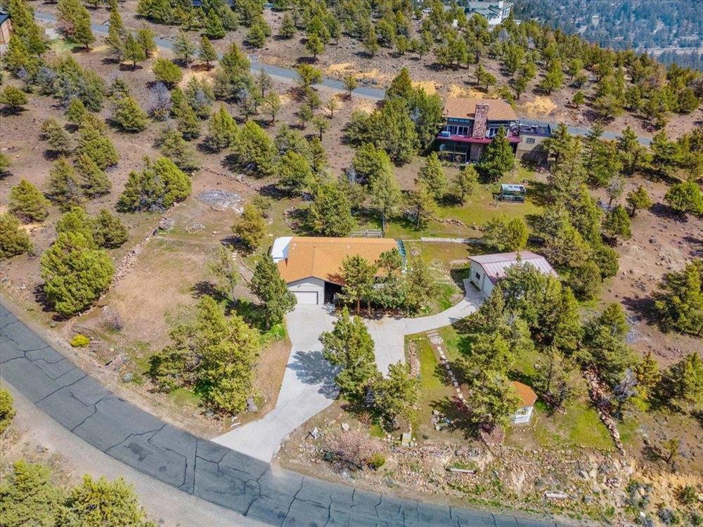 15136 Driftwood Ln, Weed
