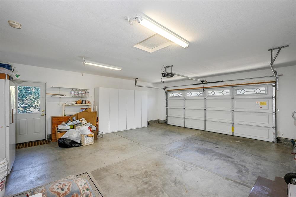 15535 Sherwood Rd, Weed