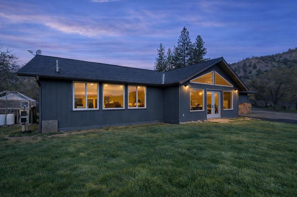 1605 Greenhorn Dr, Yreka