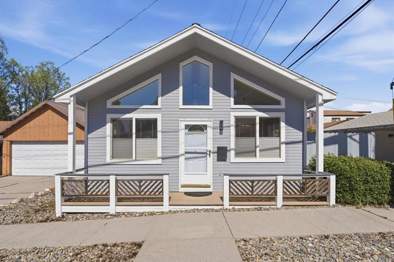 310 W Jessie St, Mt Shasta