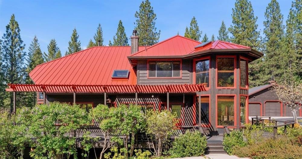 3312 Columbine Road, Weed